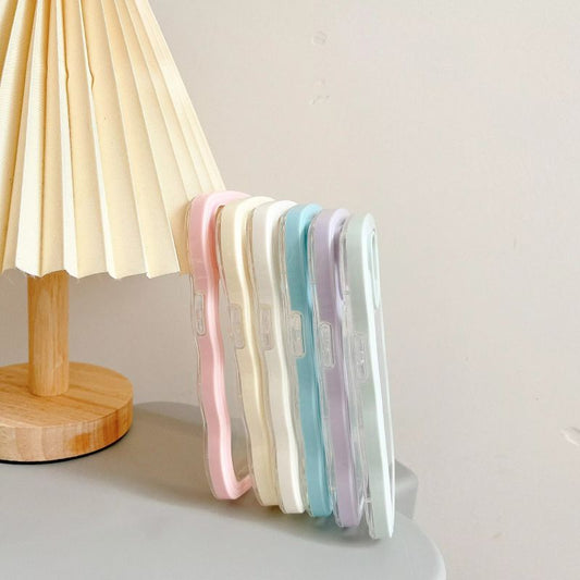 Trendy 3D Wave Transparent Bumper Cover for iPhone 15